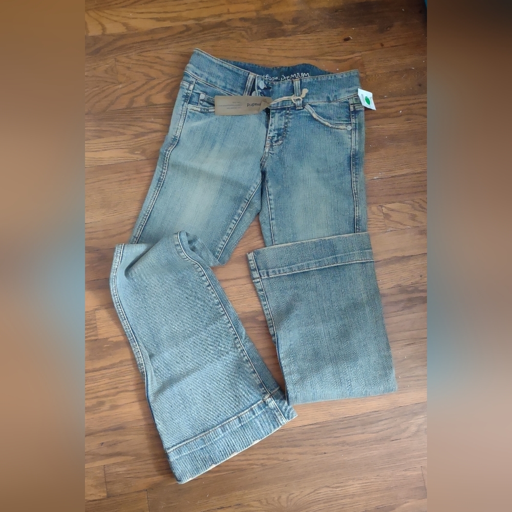 Brand new vintage low rise flare denim jeans👖